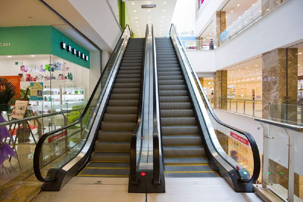 世茂购物中心800公斤1.5m/s自动扶梯